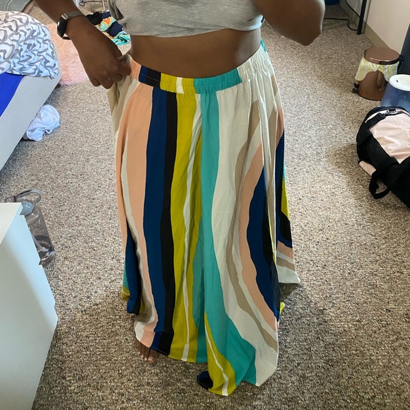 Truly 4 you Multicolored Maxi Skirt Size: 2X - Picture 3 of 4